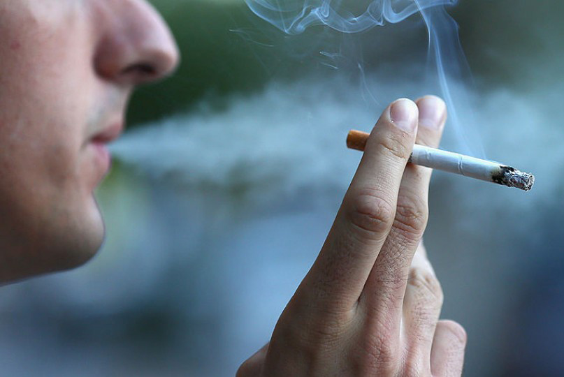 Smoking bans persuade light users to quit Smoking bans persuade light users to quit