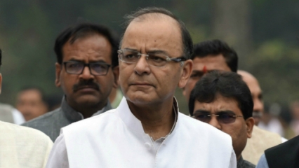 Jaitley hits out at Kejriwal for making Jaitley hits out at Kejriwal for making