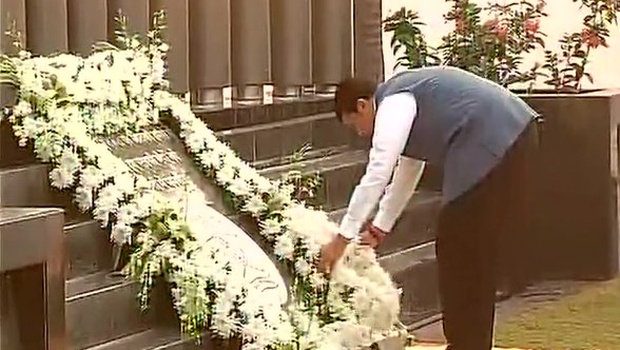 Fadnavis-mumbai-attack