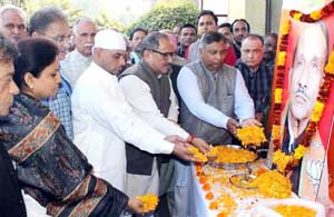 BJP leaders paying tributes to veteran leader Bansi Lal Bharti at Jammu on Sunday. BJP leaders paying tributes to veteran leader Bansi Lal Bharti at Jammu on Sunday.