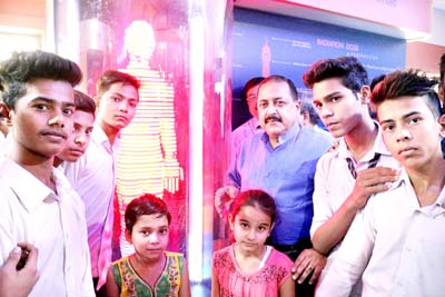 Union Minister Dr Jitendra Singh explaining to students the details of a human personification of nuclear power during his visit to “Hall of Nuclear Power” at Pragati Maidan, New Delhi on Sunday. Union Minister Dr Jitendra Singh explaining to students the details of a human personification of nuclear power during his visit to “Hall of Nuclear Power” at Pragati Maidan, New Delhi on Sunday.