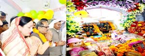 Deputy Chief Minister Dr Nirmal Singh paying obeisance at shrine of Baba Jitto at Jhiri on Sunday. Deputy Chief Minister Dr Nirmal Singh paying obeisance at shrine of Baba Jitto at Jhiri on Sunday.