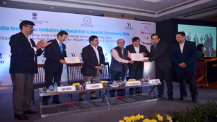 MIET Team Receiving India Innovtion Award from Chairman AICTE, Prof. Sahasrabudhe at Delhi. MIET Team Receiving India Innovtion Award from Chairman AICTE, Prof. Sahasrabudhe at Delhi.