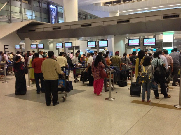 No security stamping tags on hand baggage at six airports No security stamping tags on hand baggage at six airports