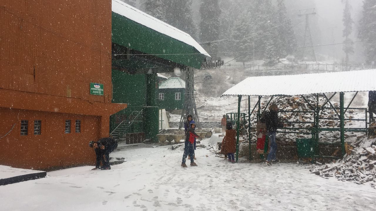 Fresh snowfall in Gulmarg Fresh snowfall in Gulmarg
