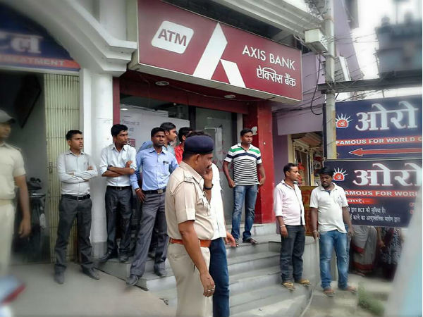 axis-bank-1-05-1480916887