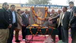 Public representatives and officers garlanding the portrait of martyr Shamsher Singh Manhas, Deputy Commandant BSF on his Shaheedi Diwas at Jammu. Public representatives and officers garlanding the portrait of martyr Shamsher Singh Manhas, Deputy Commandant BSF on his Shaheedi Diwas at Jammu.