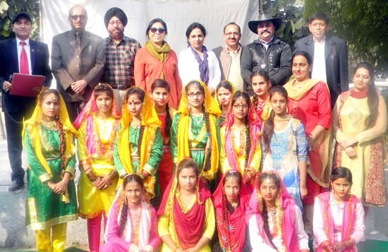 Winners of Divisional Folk Dance Competition posing alongwith dignitaries in Jammu. Winners of Divisional Folk Dance Competition posing alongwith dignitaries in Jammu.
