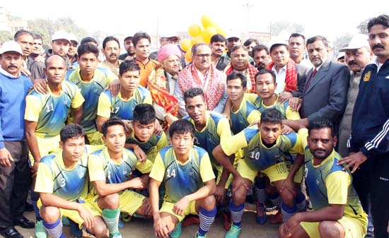 Teams posing alongwith Deputy Chief Minister, Dr Nirmal Singh and other dignitaries during opening ceremony of Football Tournament in Jammu. Teams posing alongwith Deputy Chief Minister, Dr Nirmal Singh and other dignitaries during opening ceremony of Football Tournament in Jammu.