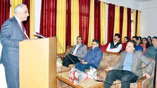 Dr Ashok Bhan delivering inaugural address at Refresher Course in JU on Tuesday. Dr Ashok Bhan delivering inaugural address at Refresher Course in JU on Tuesday.