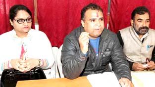 President, All J&K NHM Employees’ Association, Jammu province, Rohit Seth along with others addressing media persons at Jammu. -Excelsior/Rakesh President, All J&K NHM Employees’ Association, Jammu province, Rohit Seth along with others addressing media persons at Jammu. -Excelsior/Rakesh
