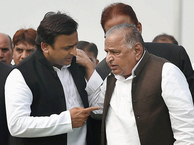 Symbol war: Mulayam camp did not dispute numerical strength favouring Akhilesh Symbol war: Mulayam camp did not dispute numerical strength favouring Akhilesh