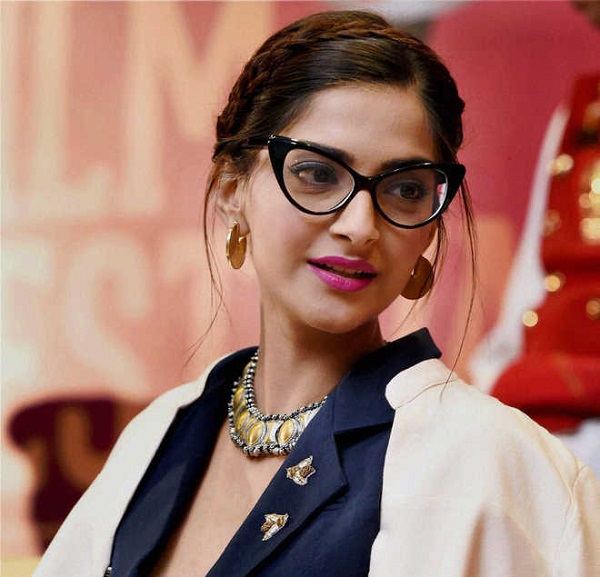 Sonam-Kapoor-bitchy-actress-remarks