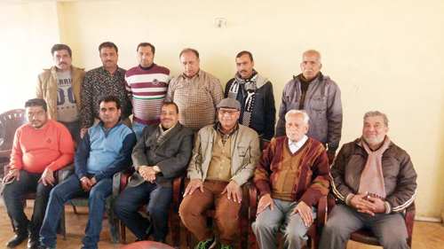Newly elected office bearers of Vegetable and Fruit Association posing for group photograph. Newly elected office bearers of Vegetable and Fruit Association posing for group photograph.