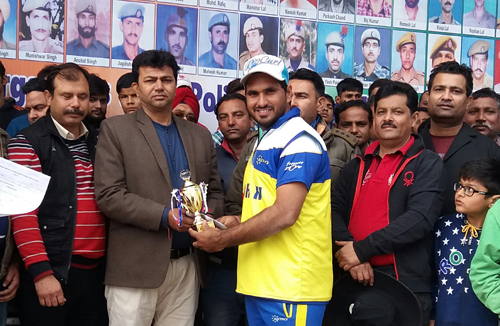 Winner receiving man of the match award duding valedictory function of 7th Police Martyrs Memorial T20 Cricket Championship at Sports Stadium, Kathua. Winner receiving man of the match award duding valedictory function of 7th Police Martyrs Memorial T20 Cricket Championship at Sports Stadium, Kathua.