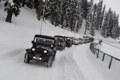 Vehicles moving during Off Road Snow Fest at Gulmarg on Monday. Vehicles moving during Off Road Snow Fest at Gulmarg on Monday.