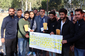 Ravinder Kumar DVD Reasi and other dignitaries presenting a cheque to winner of Slow Motor Bike Race competition on Thursday. Ravinder Kumar DVD Reasi and other dignitaries presenting a cheque to winner of Slow Motor Bike Race competition on Thursday.