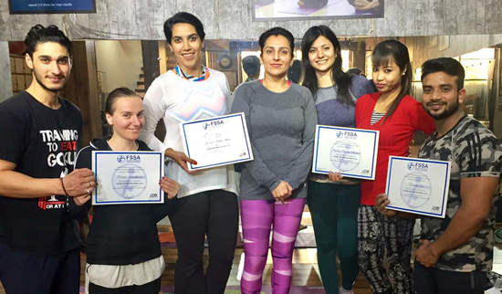 Smiley Tanuja posing alongwith the participants of Pilates workship at New Delhi. Smiley Tanuja posing alongwith the participants of Pilates workship at New Delhi.