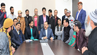 A delegation of students and teachers from Jammu and Kashmir calling on Union Minister Dr Jitendra Singh at New Delhi on Sunday. A delegation of students and teachers from Jammu and Kashmir calling on Union Minister Dr Jitendra Singh at New Delhi on Sunday.