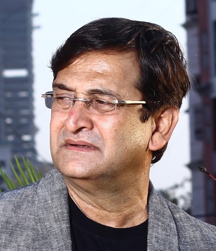 Story is King, Online hits can't make a film success: Manjrekar Story is King, Online hits can't make a film success: Manjrekar