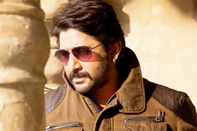 'Munnabhai 3' script is funny, relevant: Arshad Warsi 'Munnabhai 3' script is funny, relevant: Arshad Warsi