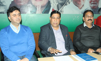 PCC leader Ravinder Sharma addressing press conference in Jammu on Thursday. —Excelsior/Rakesh PCC leader Ravinder Sharma addressing press conference in Jammu on Thursday. —Excelsior/Rakesh