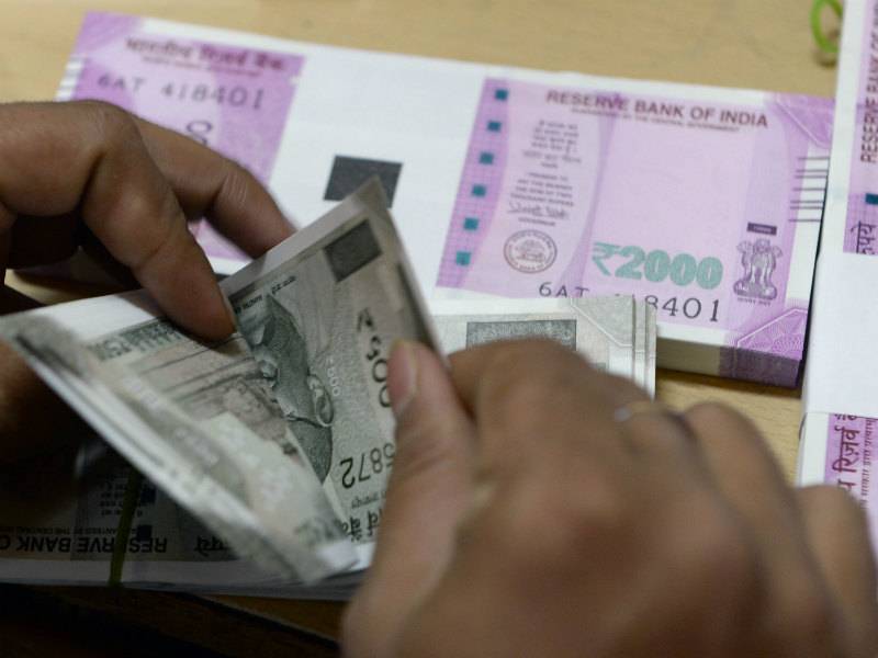 Govt proposes to lower cash transaction cap to Rs 2 lakh Govt proposes to lower cash transaction cap to Rs 2 lakh
