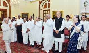 Leaders of Opposition parties comprising Sonia Gandhi, Manmohan Singh of Congress, D Raja of CPI, Sitaram Yachuri of CPI(M) Satish Chandra Mishra of BSP, Kalyan Banerjee of TMC and leaders from DMK and other like minded parties meeting President Pranab Mukherjee at Rashtrapati Bhavan on the EVM issue, in New Delhi on Wednesday. (UNI ) Leaders of Opposition parties comprising Sonia Gandhi, Manmohan Singh of Congress, D Raja of CPI, Sitaram Yachuri of CPI(M) Satish Chandra Mishra of BSP, Kalyan Banerjee of TMC and leaders from DMK and other like minded parties meeting President Pranab Mukherjee at Rashtrapati Bhavan on the EVM issue, in New Delhi on Wednesday. (UNI )