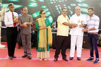 Dignitaries and students during Business Tech Fest organized at YCET and IMS in Jammu. Dignitaries and students during Business Tech Fest organized at YCET and IMS in Jammu.