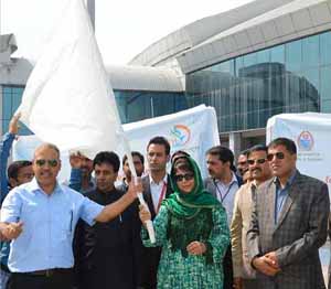 Chief Minister Mehbooba Mufti launching chopper service to Gurez on Wednesday. Chief Minister Mehbooba Mufti launching chopper service to Gurez on Wednesday.