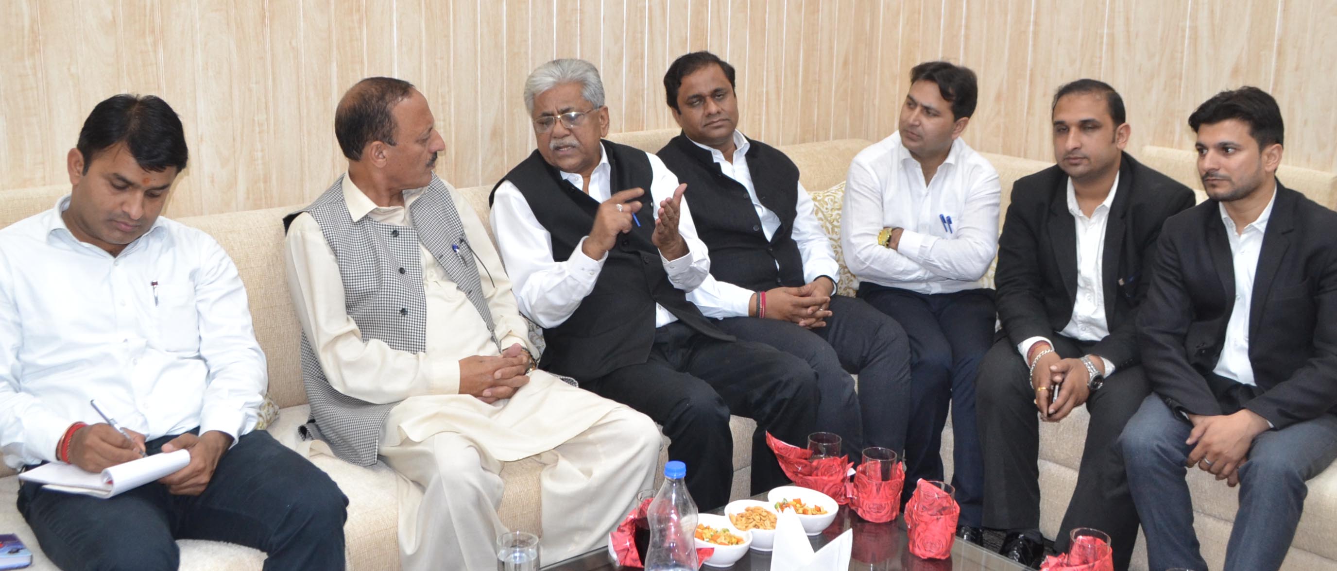 hak khan-19 bar assocasion