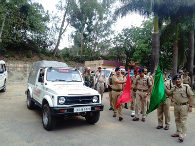 DIG, Udhampur-Reasi Range, Virender Sharma along with other senior officers flagging off Flying Squad at Udhampur. DIG, Udhampur-Reasi Range, Virender Sharma along with other senior officers flagging off Flying Squad at Udhampur.
