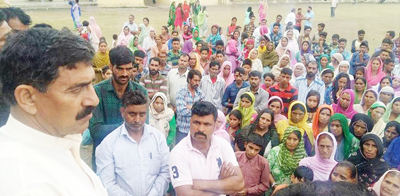 MP Jugal Kishore Sharma during his visit to border migrant camp in Nowshera sector on Wednesday. MP Jugal Kishore Sharma during his visit to border migrant camp in Nowshera sector on Wednesday.
