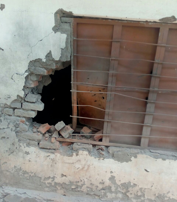 A house damaged in mortar shelling at Karmara in Poonch sector on Saturday. Another pic on page 6. —Excelsior/Harbhajan A house damaged in mortar shelling at Karmara in Poonch sector on Saturday. Another pic on page 6. —Excelsior/Harbhajan