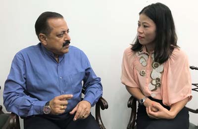 World renowned icon, Mary Kom calling on Union Minister Dr Jitendra Singh, at New Delhi. World renowned icon, Mary Kom calling on Union Minister Dr Jitendra Singh, at New Delhi.