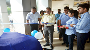 Speaker Legislative Assembly Kavinder Gupta unveiling new version of ‘Verna’ at Pace Hyundai. Speaker Legislative Assembly Kavinder Gupta unveiling new version of ‘Verna’ at Pace Hyundai.