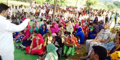 NPP leader Harsh Dev Singh addressing public meeting in Majalta on Thursday. NPP leader Harsh Dev Singh addressing public meeting in Majalta on Thursday.