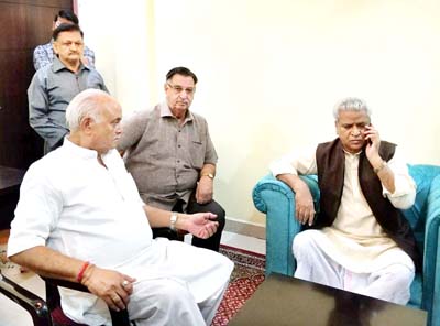 A delegation of AoI Gangyal during a meeting with National general secretary of BJP at Jammu. A delegation of AoI Gangyal during a meeting with National general secretary of BJP at Jammu.