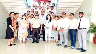 Resource Persons and successful enterpreneurs alongwith students of ICccR&HRM after a discussion in JU on Wednesday. Resource Persons and successful enterpreneurs alongwith students of ICccR&HRM after a discussion in JU on Wednesday.