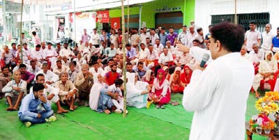 JKNPP chairman, Harsh Dev Singh addressing a public meeting in Ramnagar constituency. JKNPP chairman, Harsh Dev Singh addressing a public meeting in Ramnagar constituency.
