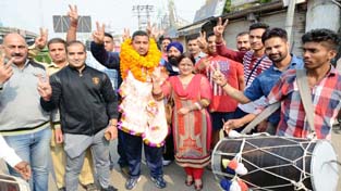 Ace Powerlifter Rakesh Kumar accorded warm reception in Jammu on Sunday. Ace Powerlifter Rakesh Kumar accorded warm reception in Jammu on Sunday.
