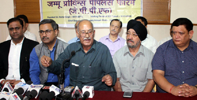 President JPPF, Pavitar Singh, flanked by Ex-MLC TS Wazir and others at a press conference in Jammu on Wednesday. —Excelsior/Rakesh President JPPF, Pavitar Singh, flanked by Ex-MLC TS Wazir and others at a press conference in Jammu on Wednesday. —Excelsior/Rakesh