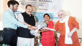 Resource person Soma Das from Kolkata being honoured by MLA Devender Singh Rana and Padam Shri Balwant Thakur at the inauguration of 10 day Mine Theatre Workshop. Resource person Soma Das from Kolkata being honoured by MLA Devender Singh Rana and Padam Shri Balwant Thakur at the inauguration of 10 day Mine Theatre Workshop.