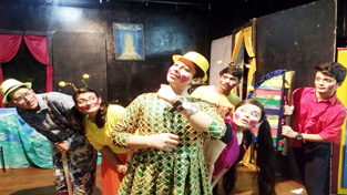 A scene from play ‘Director’s Nightmare’. A scene from play ‘Director’s Nightmare’.