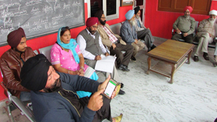 Writers during the Punjabi Lekhak Sabha meet at Jammu on Sunday. Writers during the Punjabi Lekhak Sabha meet at Jammu on Sunday.