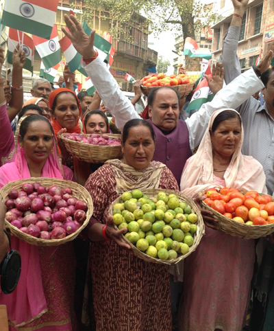 Activists of women wing of DFSS protesting in Jammu city. Activists of women wing of DFSS protesting in Jammu city.