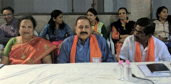 Union Minister and BJP Election “Sah-Prabhari” Dr Jitendra Singh at the election office of Surat (East) Assembly constituency at Surat, Gujarat. Also seen is party candidate Arvindbhai Rana. Union Minister and BJP Election “Sah-Prabhari” Dr Jitendra Singh at the election office of Surat (East) Assembly constituency at Surat, Gujarat. Also seen is party candidate Arvindbhai Rana.