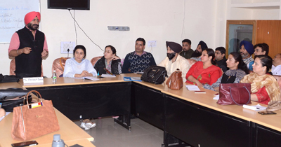 Times Now Senior News Editor Pradeep Dutta addressing JU programme on Monday. Times Now Senior News Editor Pradeep Dutta addressing JU programme on Monday.