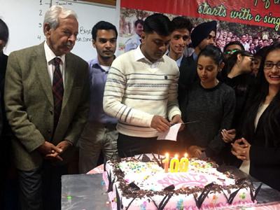 Shoolini University authorities and students celebrating completion of 100th SPRINT. Shoolini University authorities and students celebrating completion of 100th SPRINT.