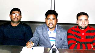 Leaders of MGNREGA Employees’ Association during a press conference at Jammu. -Excelsior/Rakesh Leaders of MGNREGA Employees’ Association during a press conference at Jammu. -Excelsior/Rakesh